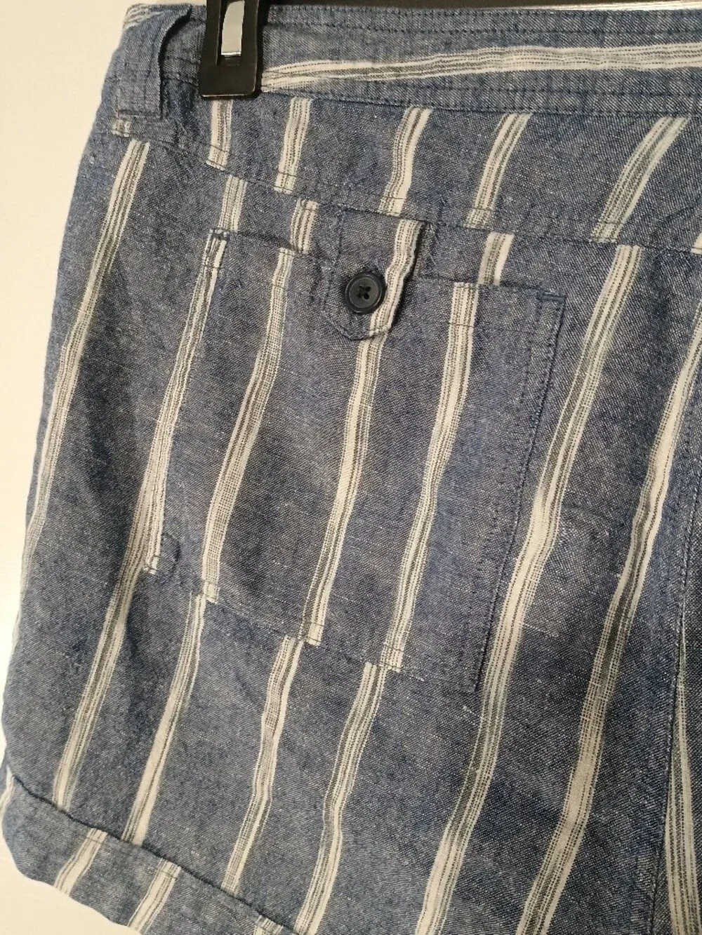 Gap Women’s Size 16 Blue White Striped Linen Cotton Shorts Cuffed Hem Casual